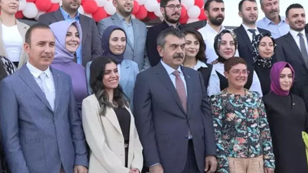 Bakan Tekin: Eğitimde asıl pay evdedir, çocuklarımızla zaman geçirelim