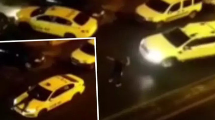 Esenler’de trafikte ilginç anlar Araçların yolunu kesti, taksinin üzerine atladı