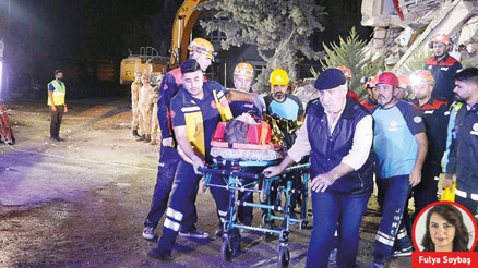 Hataylılar isyan etti: Acılarımızı dekor yaptılar