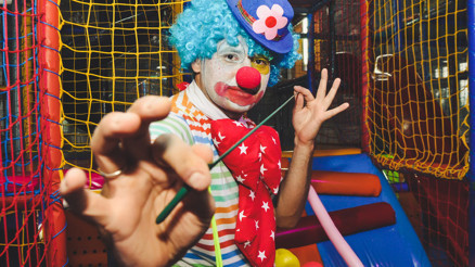 Palyaçolar kimilerini güldürürken kimilerinin korkudan dizlerinin titremesine neden oluyor… ‘İçimde bir ürperti oluşuyor, kötü bir şey yaşatacakmış gibi hissediyorum’ Palyaçolar kimilerini güldürürken kimilerinin korkudan dizlerinin titremesine neden oluyor… ‘İçimde bir ürperti oluşuyor, kötü bir şey yaşatacakmış gibi hissediyorum’