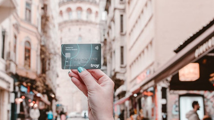 Troy nedir, ne demek, kimin Troy Kart nasıl ve nereden alınır, çıkartılır, nerelerde geçerli | Troy karta nasıl geçilir, hangi bankalar Troy kullanıyor Troy nedir, ne demek, kimin Troy Kart nasıl ve nereden alınır, çıkartılır, nerelerde geçerli | Troy karta nasıl geçilir, hangi bankalar Troy kullanıyor