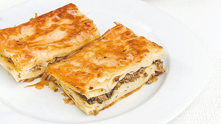 Suböreği mi kıymalı börek mi