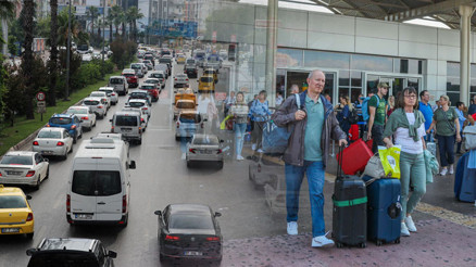 Berlin-Antalya 3.5, havaalanı-otel 5 saat Berlin-Antalya 3.5, havaalanı-otel 5 saat