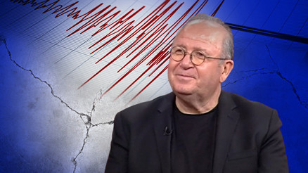 Son günlerdeki depremler neyin habercisi Şükrü Ersoy, büyük deprem potansiyeli var diyerek işaret etti Son günlerdeki depremler neyin habercisi Şükrü Ersoy, büyük deprem potansiyeli var diyerek işaret etti