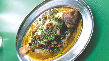 Elit gastronomi kulübü ve Paris bistroları Elit gastronomi kulübü ve Paris bistroları