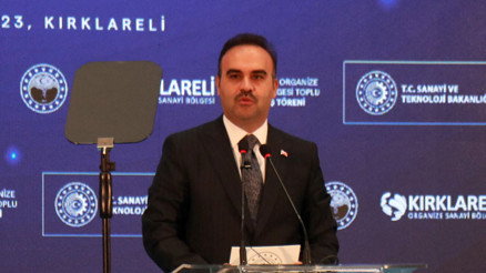 Bakan Kacır: Yatırımların önünü açıyoruz