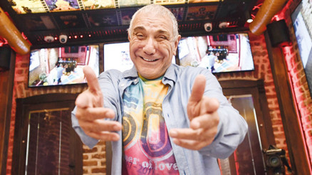 İzzet Öz: Amacım insanlara kalıcı bir şey bırakmak