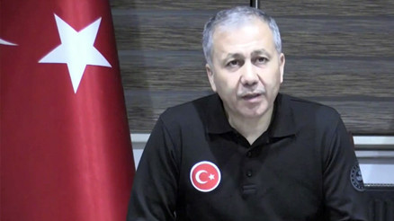 Son dakika Bakan Yerlikaya son durumu açıkladı: Gemi battı, 11 Türk mürettebat ile irtibat kurulamadı Son dakika Bakan Yerlikaya son durumu açıkladı: Gemi battı, 11 Türk mürettebat ile irtibat kurulamadı