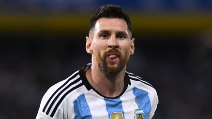Lionel Messi’nin her bir forması 10 milyon dolara satılacak