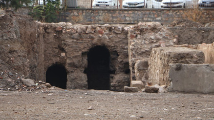 5 asırlık hamam okul temel kazısında ortaya çıktı