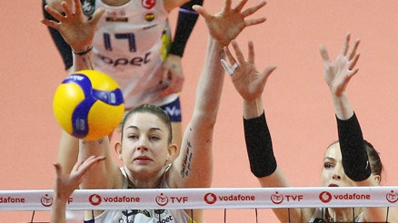 Fenerbahçe Opet, Sarıyer Belediyesporu 25-14lük 3 setle geçti