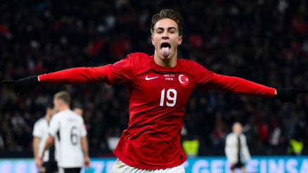 Arda Gülerli, Kenan Yıldızlı 2005 jenerasyonu ışıl ışıl parlıyor Montella gençleri takıma kazandırmak için harekete geçti