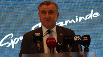 Bakan Bak: Uluslararası spor organizasyonlarında talep edilen ülkeyiz
