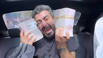 Para balyaları ile görüntü paylaşmıştı... Sosyal medya fenomeni Reşit Bozdağ terör örgütü üyeliğinden gözaltında Para balyaları ile görüntü paylaşmıştı... Sosyal medya fenomeni Reşit Bozdağ terör örgütü üyeliğinden gözaltında