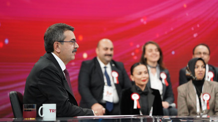 ‘Ara tatili kaldırmak gündemimizde yok’