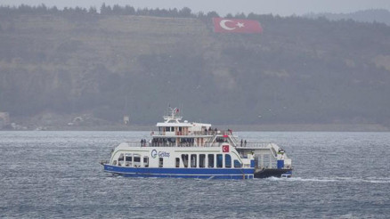 Gökçeada ve Bozcaadaya tüm feribot seferleri iptal edildi