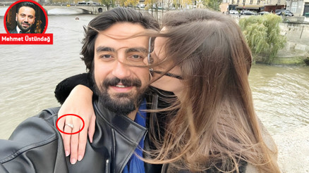 Paris’te yüzük taktılar