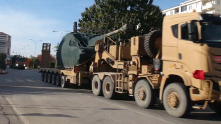 Kiliste Fırat Kalkanı bölgesine askeri sevkiyatı kamerada