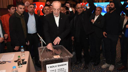 Ergün Atalay, yeniden TÜRK-İŞ Genel Başkanı seçildi