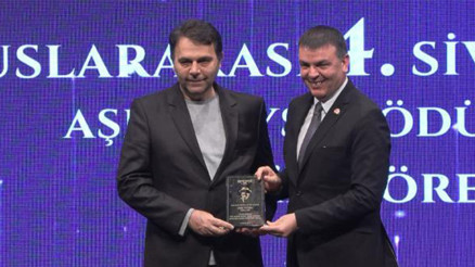 DHAya Aşık Veysel ödülü