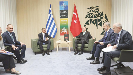 Atina Erdoğan’ı bekliyor Atina Erdoğan’ı bekliyor