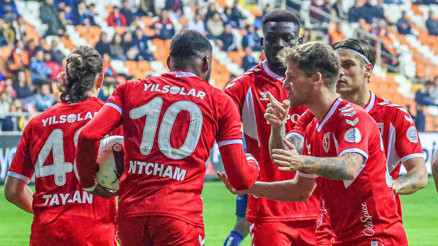 Samsunspordan 11 yıl sonra gelen galibiyet Adana Demirspor maçında birçok ilk yaşandı...