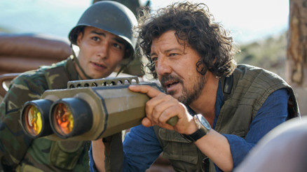 Oyuncu İlker Aksum bu kez savaş muhabiri