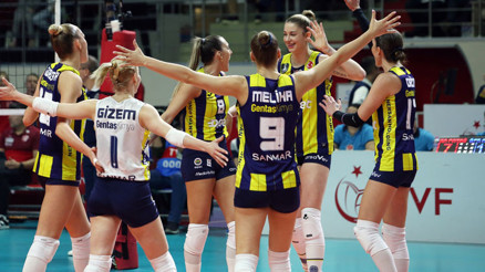 Fenerbahçe Opetten rahat galibiyet