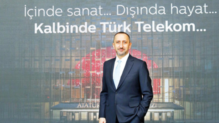 Büyük bir yabancı ortakla Türkiye’ye yatırım sinyali... Türk Telekom iki ay içinde imzaya hazırlanıyor Büyük bir yabancı ortakla Türkiye’ye yatırım sinyali... Türk Telekom iki ay içinde imzaya hazırlanıyor
