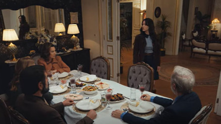 Dilek Taşı son bölüm izleme ekranı | Dilek Taşı 13. bölüme Figenin Macide’ye meydan okuması damga vurdu: Artık bu masada ben de varım... İşte son bölümde yaşananlar