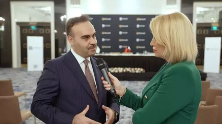 Bakan Kacır Katarda: TOGG ile önemli adımlar attık