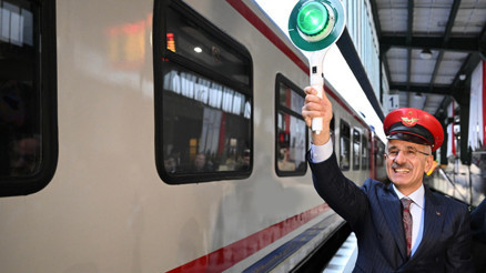 Turistik Doğu Ekspresi seferlerine başladı