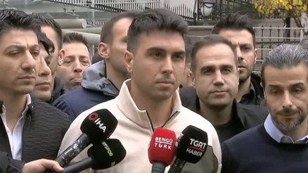 Son Dakika: Süper Lig hakemlerinden Halil Umut Melere saldırı sonrası açıklama: Geleceğimiz ve kariyerimizle ilgili kararlarımızı açıklayacağız