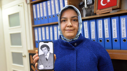 Samsunda askerde kalp krizinden hayatını kaybeden diş hekimi, 36 yıl sonra şehit sayıldı Samsunda askerde kalp krizinden hayatını kaybeden diş hekimi, 36 yıl sonra şehit sayıldı