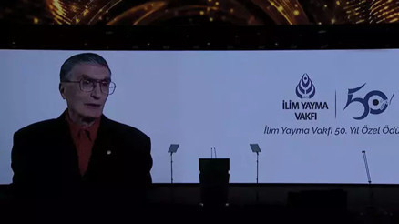 İlim Yayma Vakfı 50. Yıl Özel Ödülü Aziz Sancar’a verildi