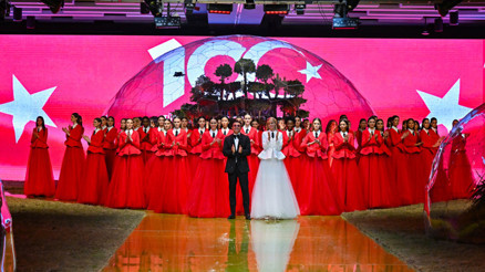 Dünyaca ünlü modellerden Cumhuriyet kutlaması