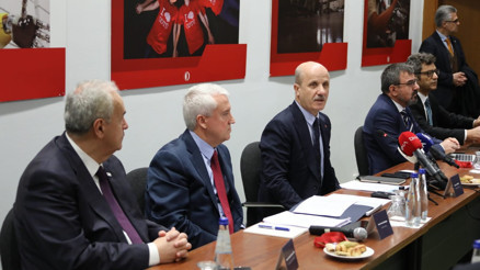 YÖK Başkanı Özvardan yapay zeka açıklaması: 10 yeni program açmayı planlıyoruz