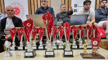 En anlamlı kupada zafer Wiesbadenın