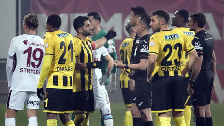 Süper Lig değil Süper Sirk Süper Lig değil Süper Sirk