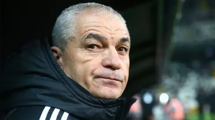 Beşiktaşın Alanyaspor’a 3-1 mağlup olduğu maç sonrası Rıza Çalımbay açıklamalarda bulundu