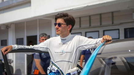 Türkiye Ralli Şampiyonu Ali Türkkan kimdir Ali Türkkan kaç yaşında ve aslen nereli Türkiye Ralli Şampiyonu Ali Türkkan kimdir Ali Türkkan kaç yaşında ve aslen nereli