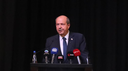 KKTC Cumhurbaşkanı Tatar: Egemen eşitlik kabul edilmeden müzakere masasına oturmayız KKTC Cumhurbaşkanı Tatar: Egemen eşitlik kabul edilmeden müzakere masasına oturmayız