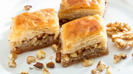 KAYMAKLI KOLAY BAKLAVA TARİFİ || Evde kaymaklı kolay baklava nasıl yapılır, malzemeleri neler