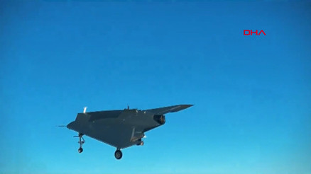 Cumhurbaşkanı Erdoğan, ANKA-3’ün ilk kez uçtuğu görüntüleri paylaştı