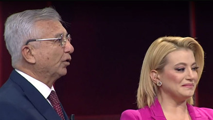 CNN Türk canlı yayınında duygusal anlar Gözyaşlarını tutamadılar