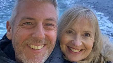 Ünlü sunucu muradına erdi... Kim derdi ki 61 yaşında evleneceğimi Ünlü sunucu muradına erdi... Kim derdi ki 61 yaşında evleneceğimi