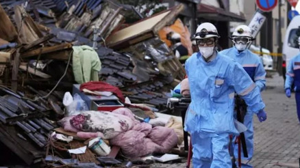 Japonya’dak meydana gelen 7.6 büyüklüğündeki depremde can kaybı artıyor