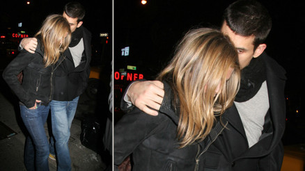 Kadın avcısı diye tanınıyordu... Şimdi yalnız kaldı: Evlenmeyi deli gibi istiyorum Kadın avcısı diye tanınıyordu... Şimdi yalnız kaldı: Evlenmeyi deli gibi istiyorum