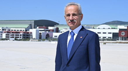 Bakan Uraloğlu: Kurtarma ve yangınla mücadele ekipleri 7/24 görev başında Bakan Uraloğlu: Kurtarma ve yangınla mücadele ekipleri 7/24 görev başında