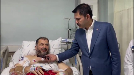 Cumhurbaşkanı Erdoğan, Fatih Camii İmamı Galip Ustaya geçmiş olsun dileklerini iletti Cumhurbaşkanı Erdoğan, Fatih Camii İmamı Galip Ustaya geçmiş olsun dileklerini iletti